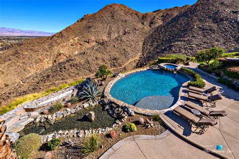 house located at 2203 SOUTHRIDGE Dr, Palm Springs, CA 92264 sold for 1,600,000 on May 5, 2017. . Southridge drive